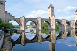 Dos joyas en francia